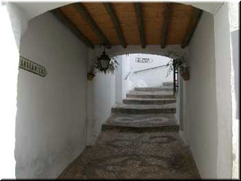 Panoramix alley - heading up toward the Balcon and Mirador restaurants - and our villa. So familiar...
